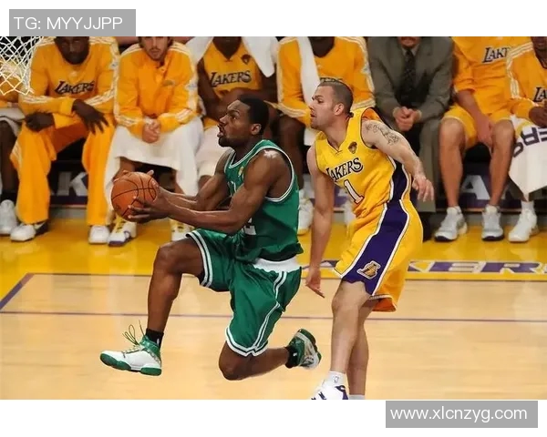 托尼阿伦与科比的对决回顾：防守大师与得分王的精彩碰撞